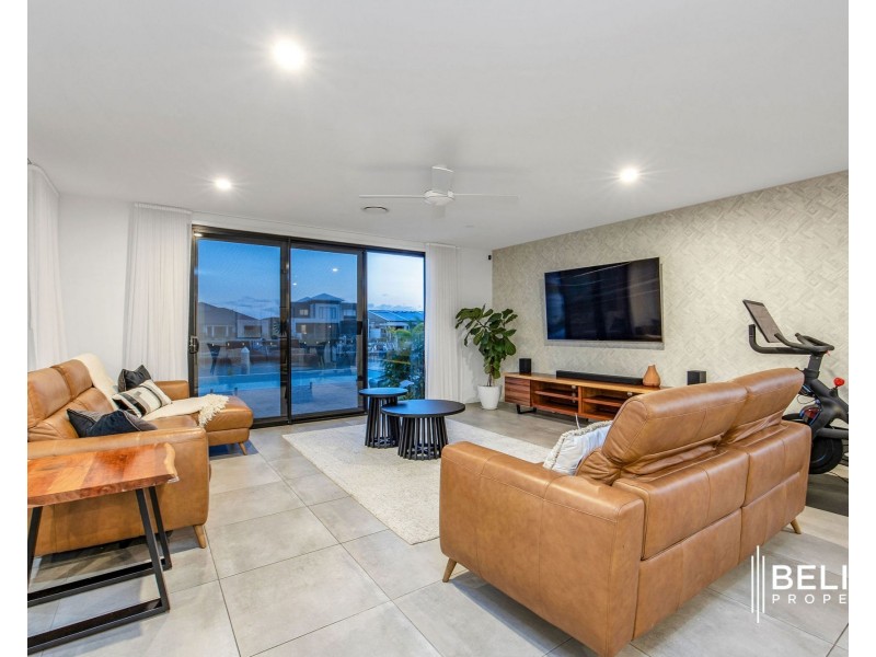 33 Poinciana Place, Jacobs Well QLD 4208