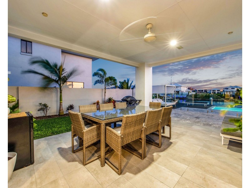 33 Poinciana Place, Jacobs Well QLD 4208