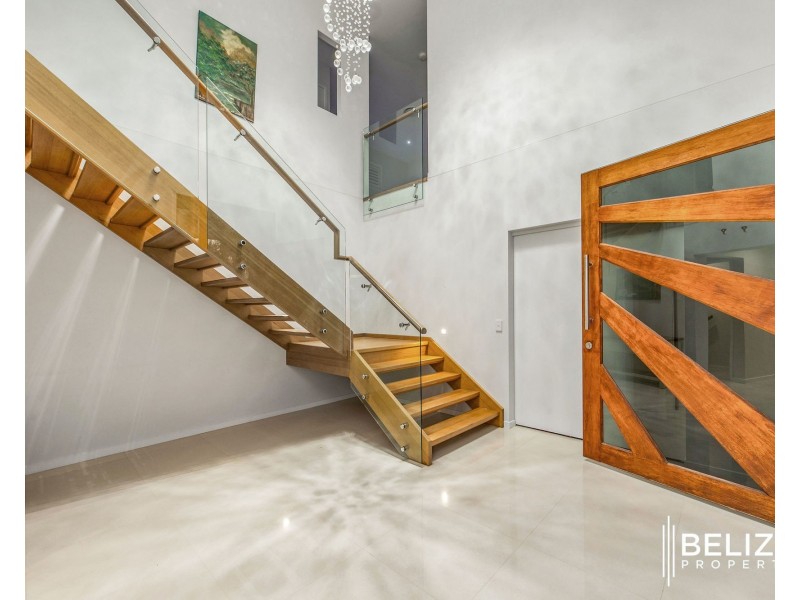 7 Sunset Place, Jacobs Well QLD 4208