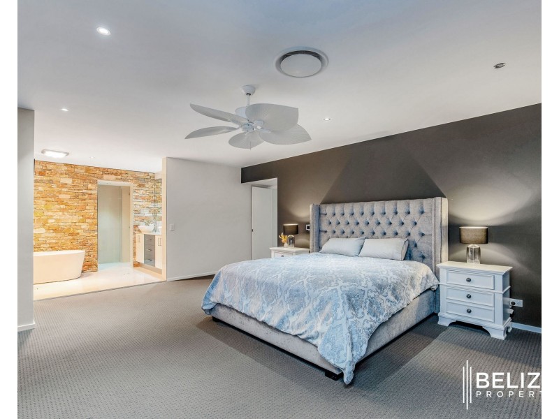 7 Sunset Place, Jacobs Well QLD 4208