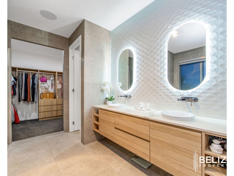 6 Frangipani Court, Jacobs Well QLD 4208