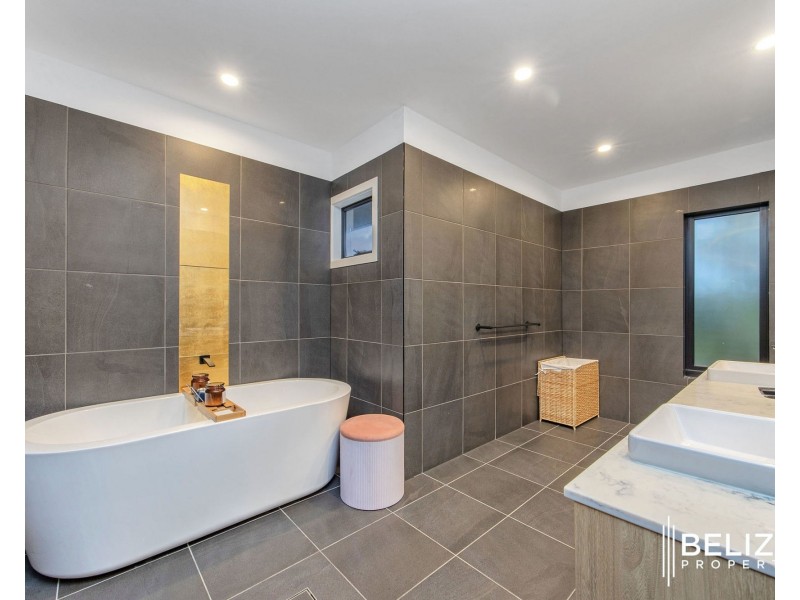 22 Windward Place, Jacobs Well QLD 4208