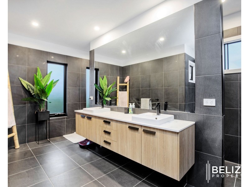 22 Windward Place, Jacobs Well QLD 4208