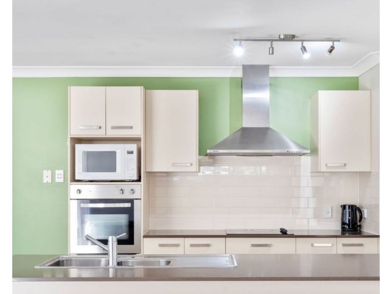 1 Wolvesey Close, Ormeau QLD 4208