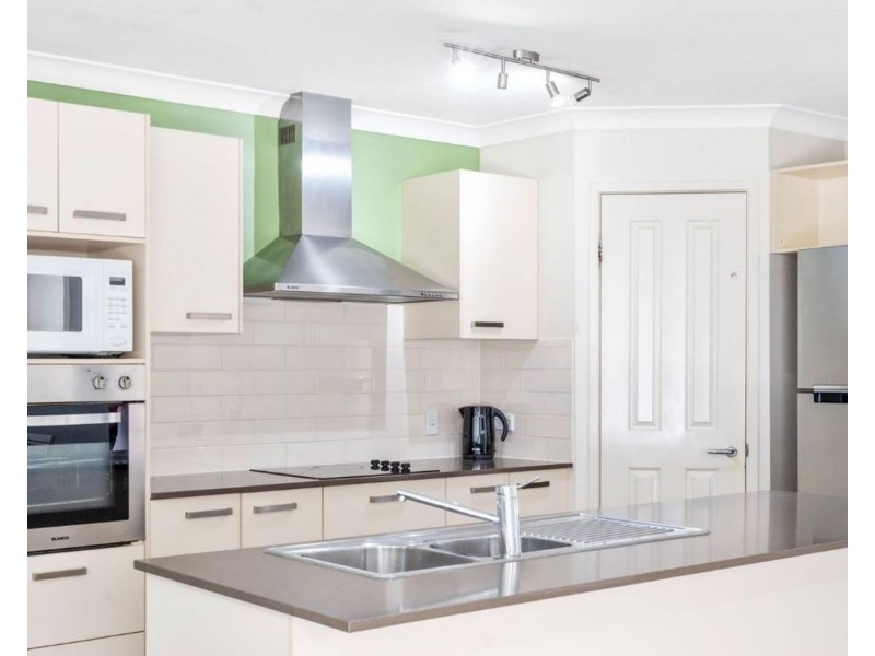 1 Wolvesey Close, Ormeau QLD 4208