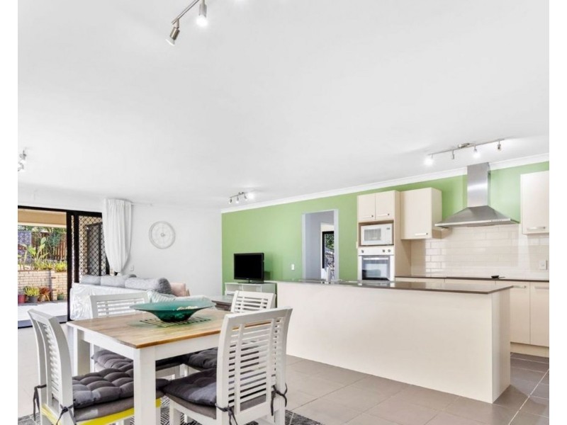 1 Wolvesey Close, Ormeau QLD 4208