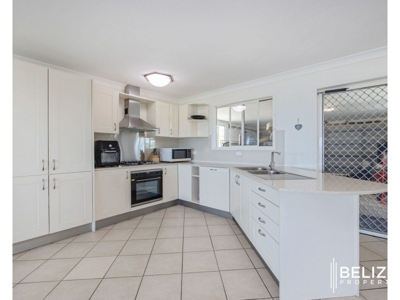 30 Warana Avenue, Steiglitz QLD 4207