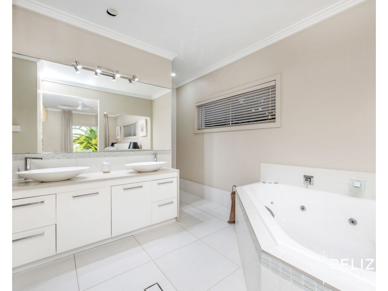 31 Windward Place, Jacobs Well QLD 4208