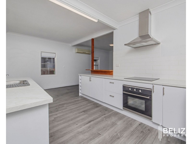 11 Warana Avenue, Steiglitz QLD 4207