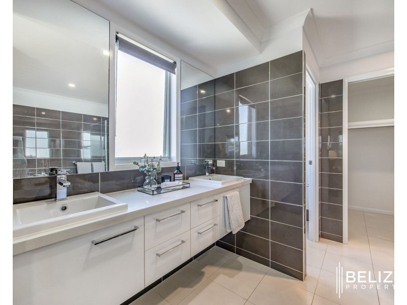 24 Sundown Place, Jacobs Well QLD 4208