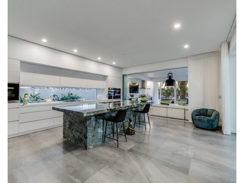 38 Sundown Place, Jacobs Well QLD 4208