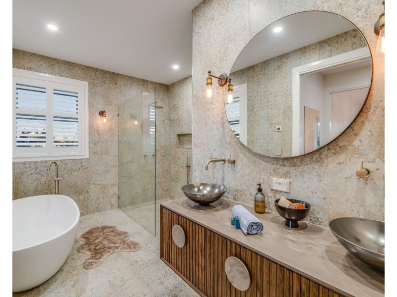 38 Sundown Place, Jacobs Well QLD 4208