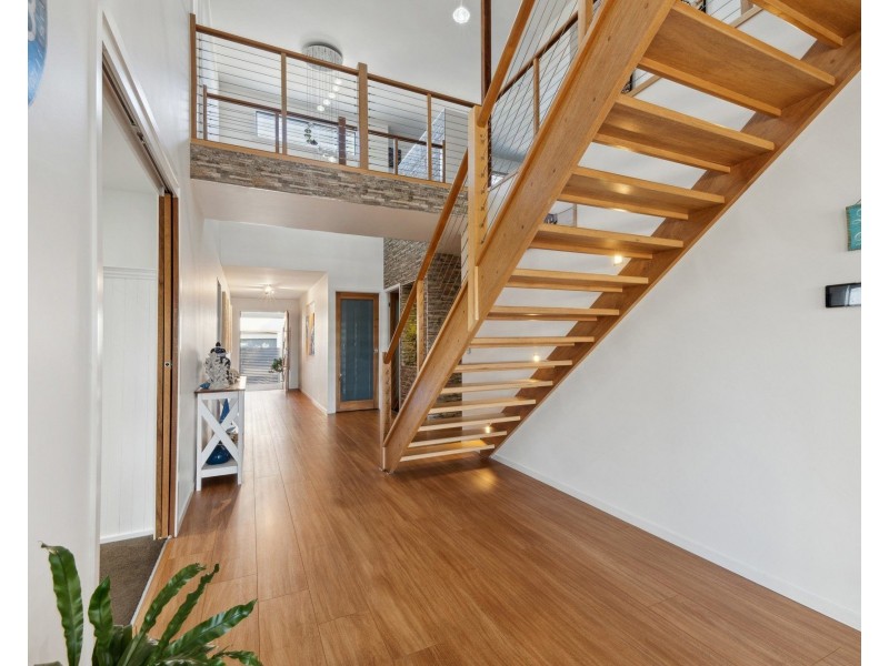 20 Windward Place, Jacobs Well QLD 4208