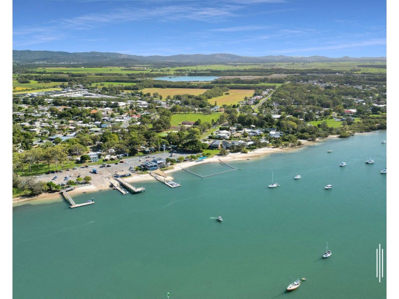 31 Pelican Parade, Jacobs Well QLD 4208