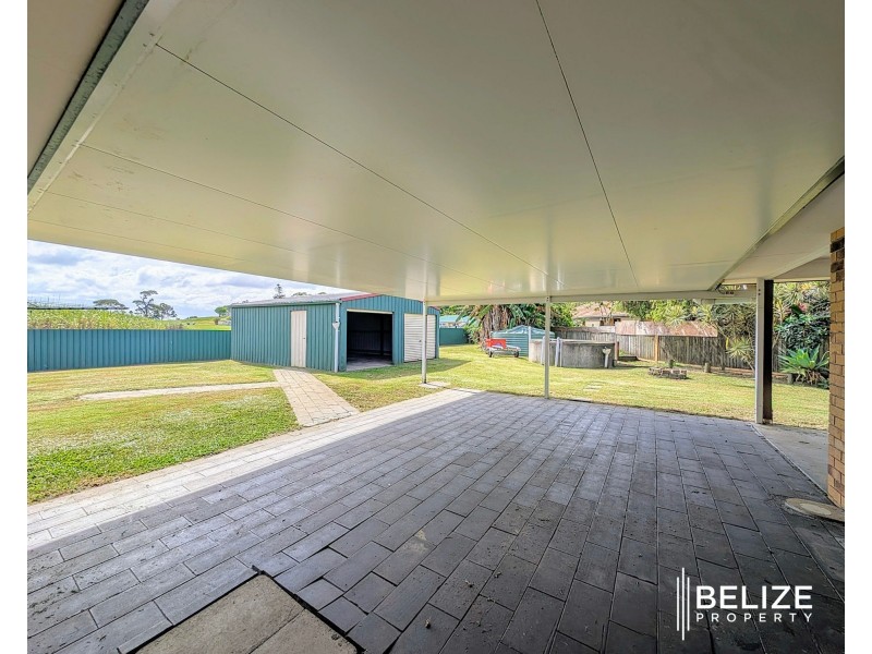 4 Madagascar Place, Steiglitz QLD 4207