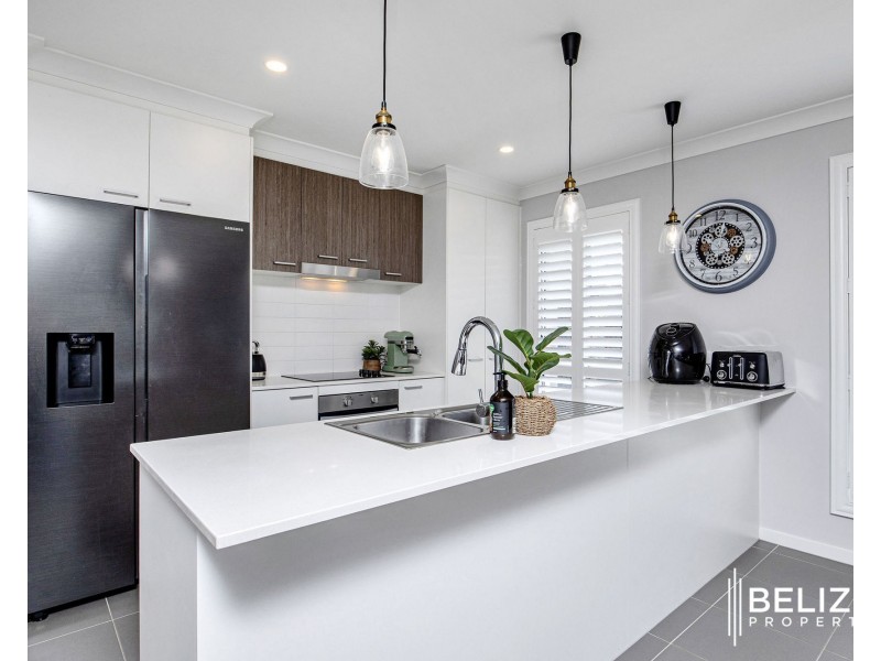 27 Seabright Circuit, Jacobs Well QLD 4208