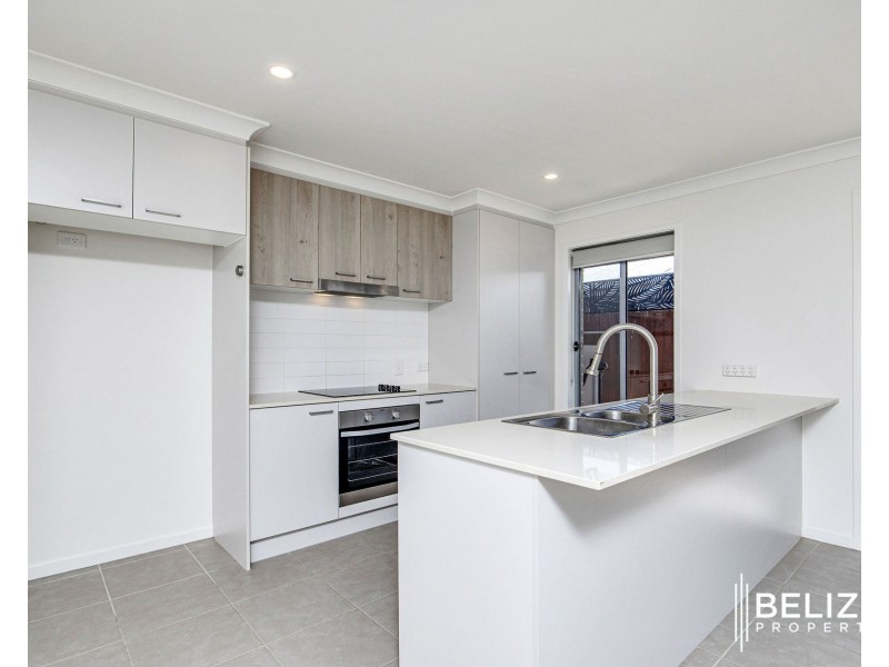 54 Bayside Avenue, Jacobs Well QLD 4208