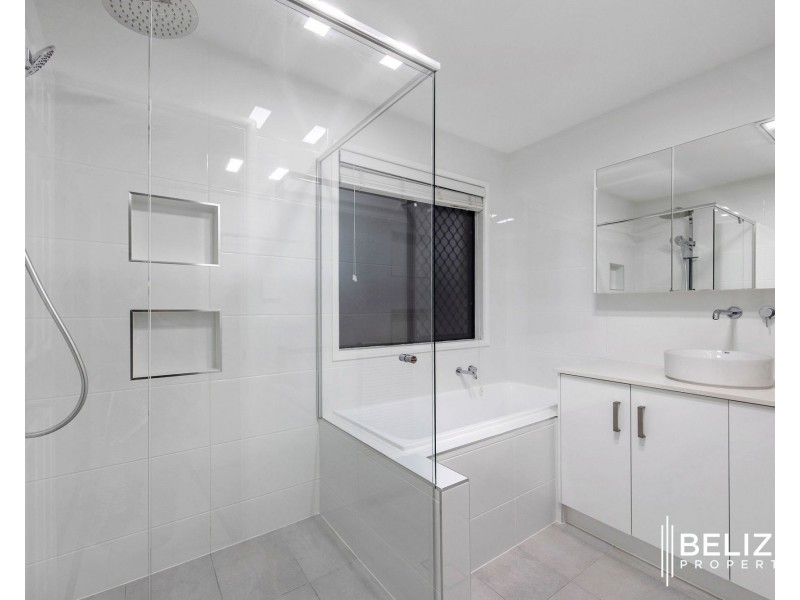 64 Ormeau Ridge Road, Ormeau Hills QLD 4208