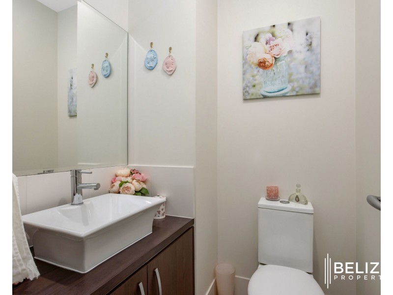 40 Marina Parade, Jacobs Well QLD 4208