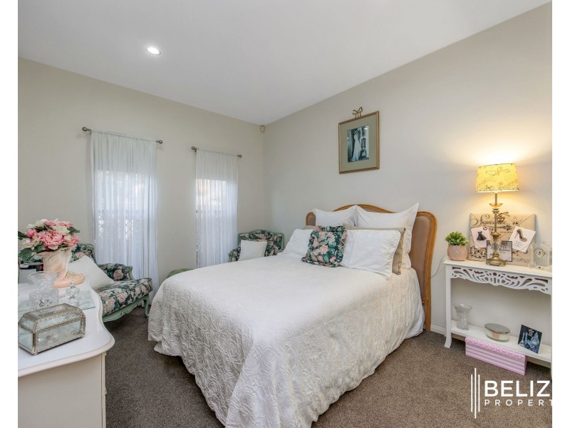 40 Marina Parade, Jacobs Well QLD 4208