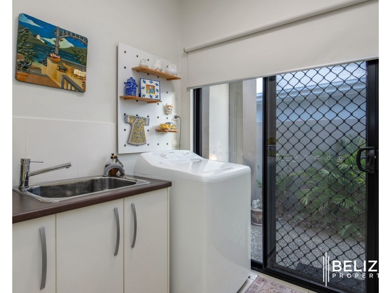 40 Marina Parade, Jacobs Well QLD 4208