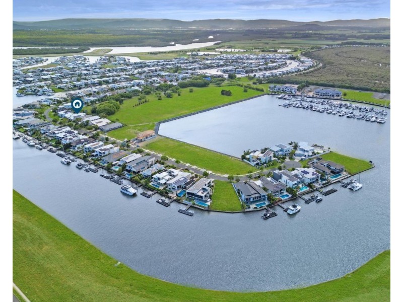 40 Marina Parade, Jacobs Well QLD 4208