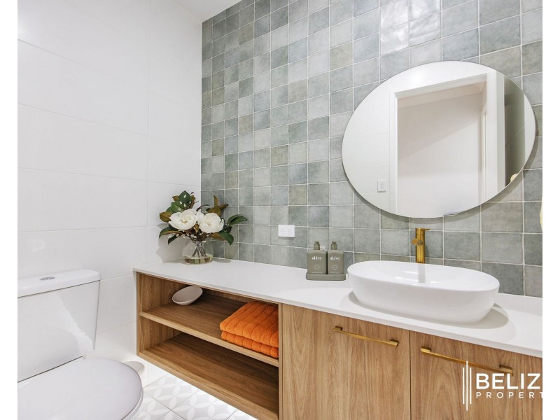 44 Hamilton Drive, Jacobs Well QLD 4208