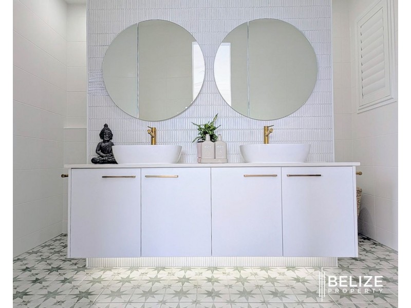 44 Hamilton Drive, Jacobs Well QLD 4208