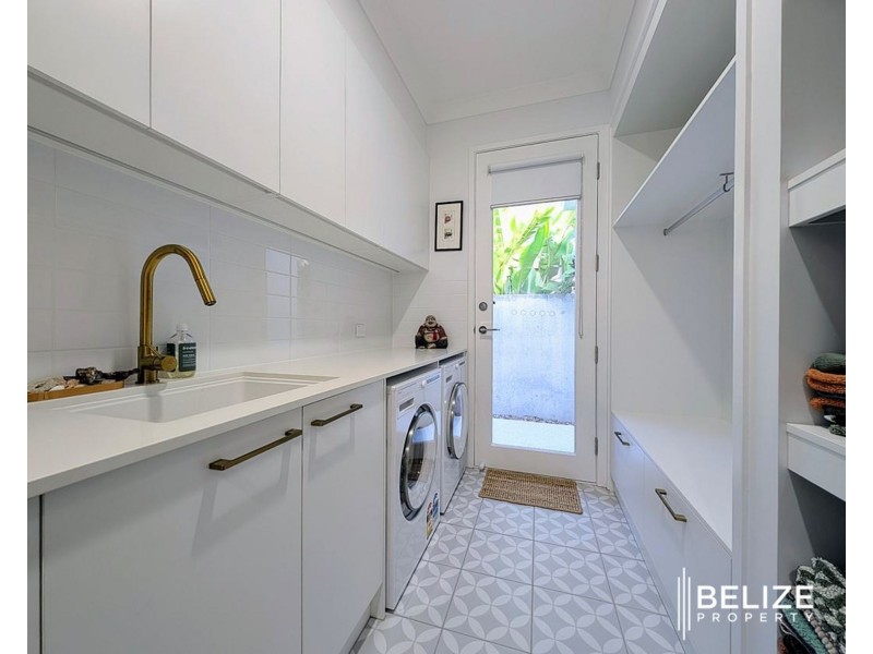 44 Hamilton Drive, Jacobs Well QLD 4208