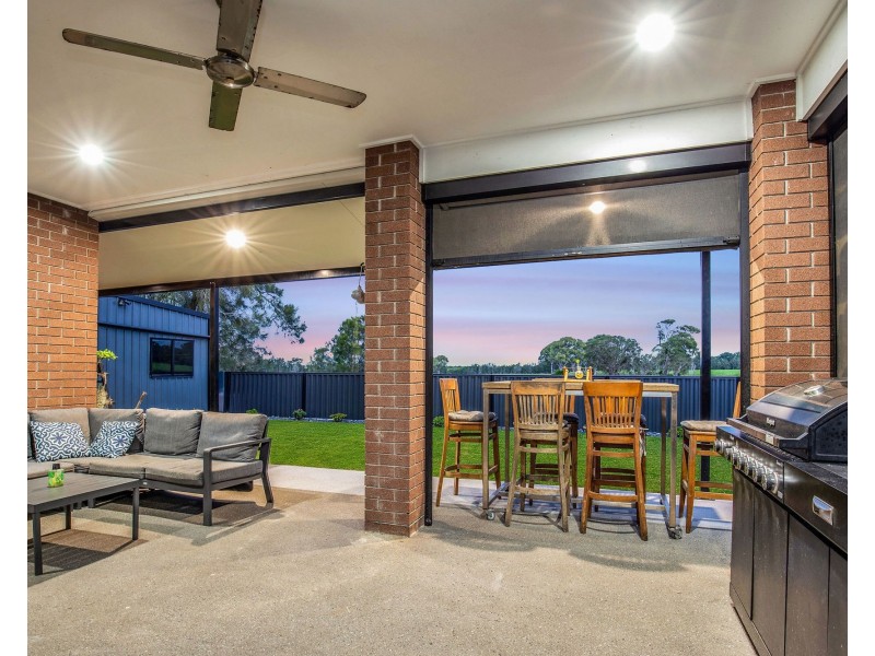 23 Esplanade, Jacobs Well QLD 4208