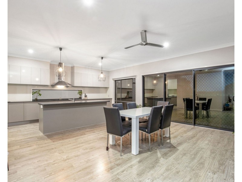 23 Esplanade, Jacobs Well QLD 4208