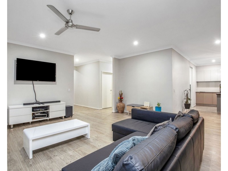 23 Esplanade, Jacobs Well QLD 4208