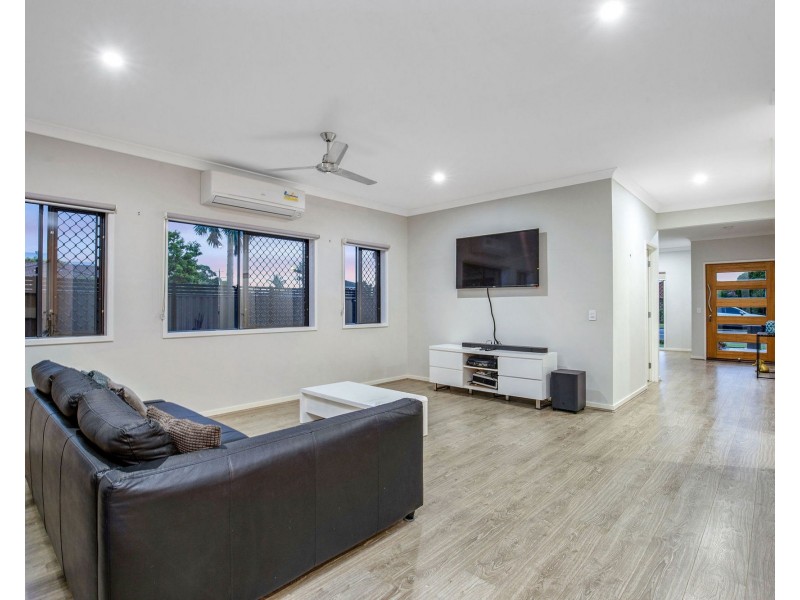 23 Esplanade, Jacobs Well QLD 4208