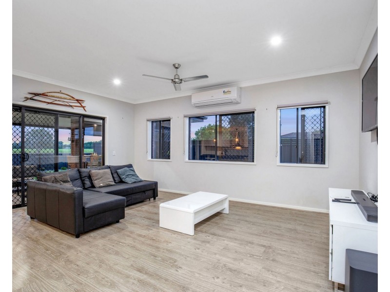 23 Esplanade, Jacobs Well QLD 4208