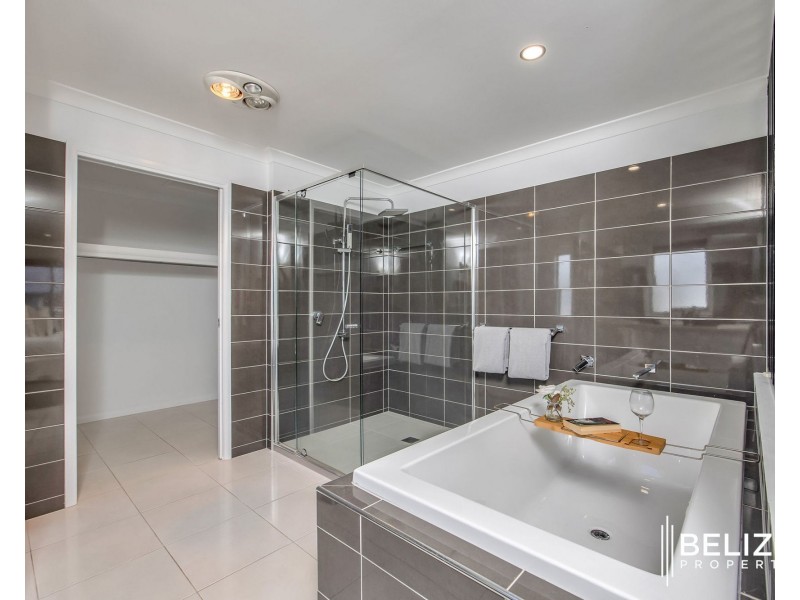 24 Sundown Place, Jacobs Well QLD 4208