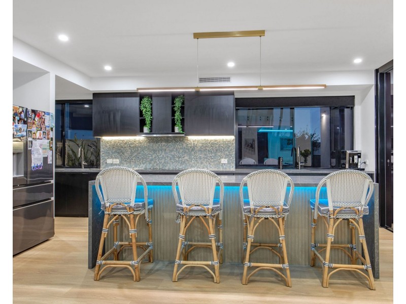 85 Marina Parade, Jacobs Well QLD 4208