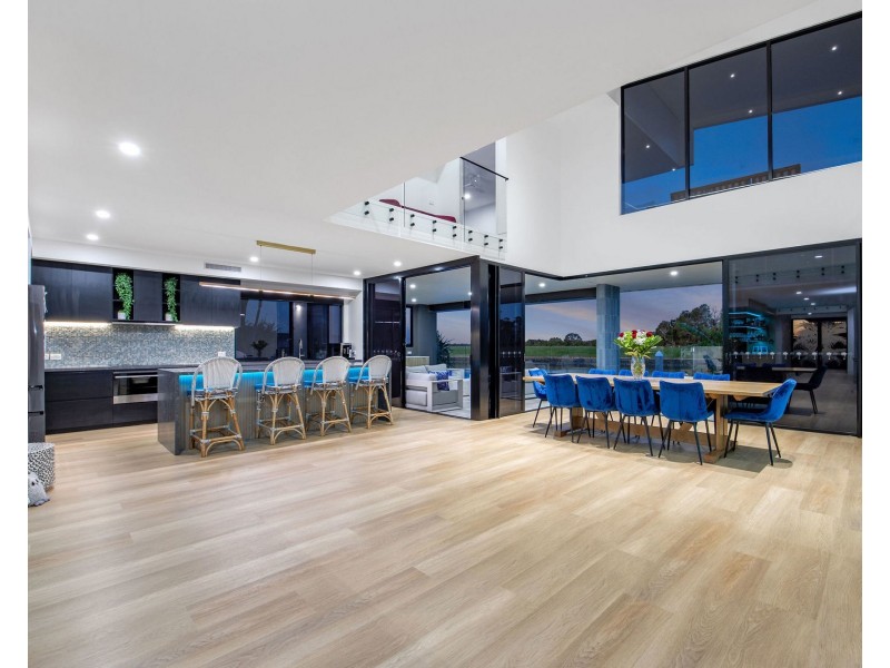 85 Marina Parade, Jacobs Well QLD 4208