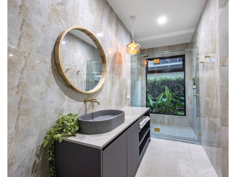 85 Marina Parade, Jacobs Well QLD 4208