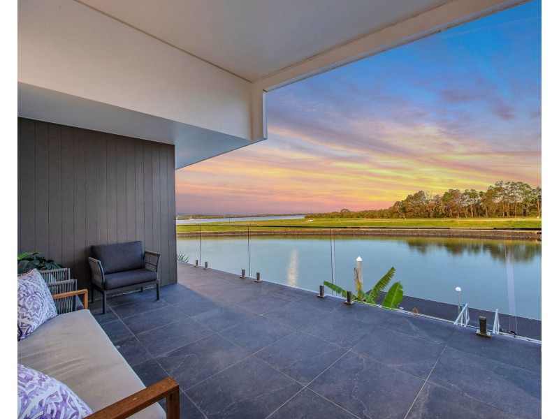 85 Marina Parade, Jacobs Well QLD 4208