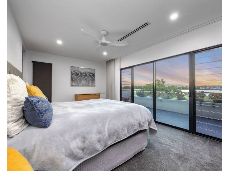 85 Marina Parade, Jacobs Well QLD 4208