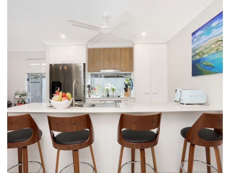 51 Helmore Road, Jacobs Well QLD 4208