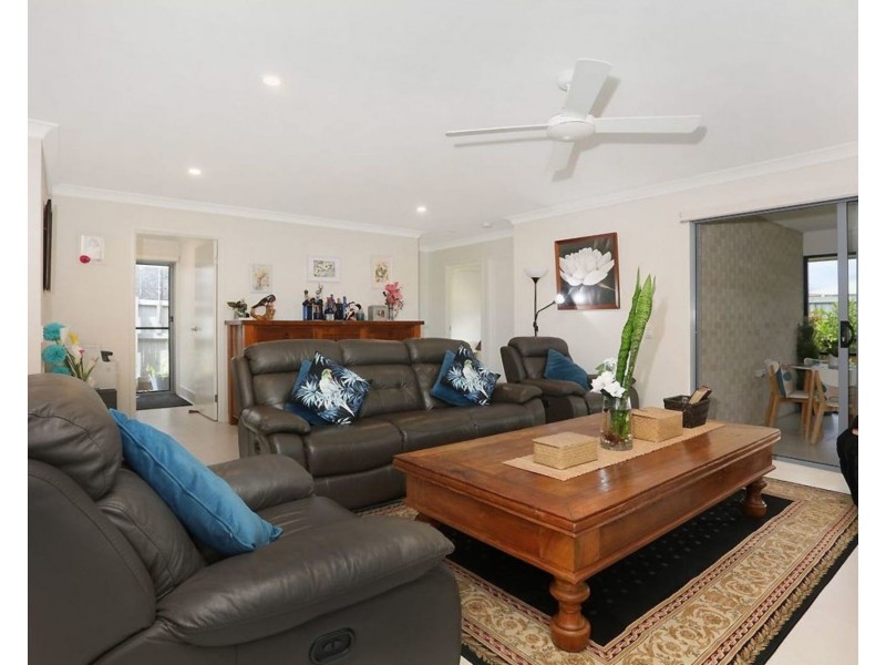 51 Helmore Road, Jacobs Well QLD 4208