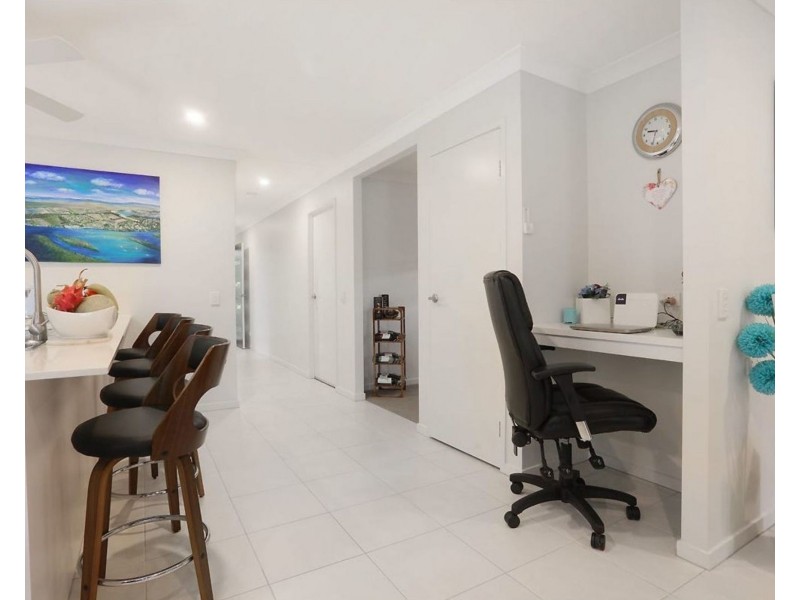 51 Helmore Road, Jacobs Well QLD 4208