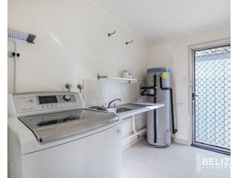 2 Ibis Parade, Jacobs Well QLD 4208