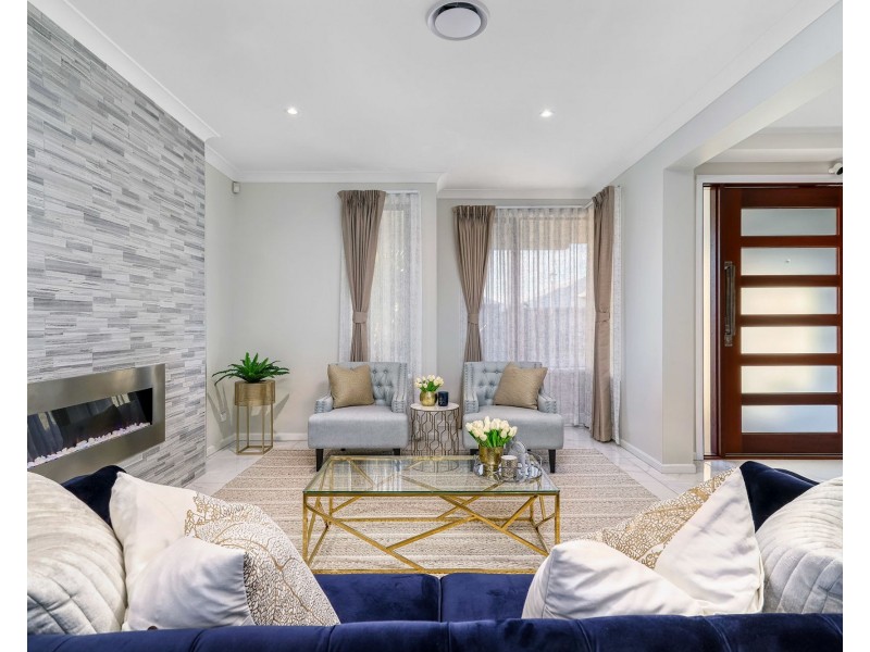 35 Poinciana Place, Jacobs Well QLD 4208