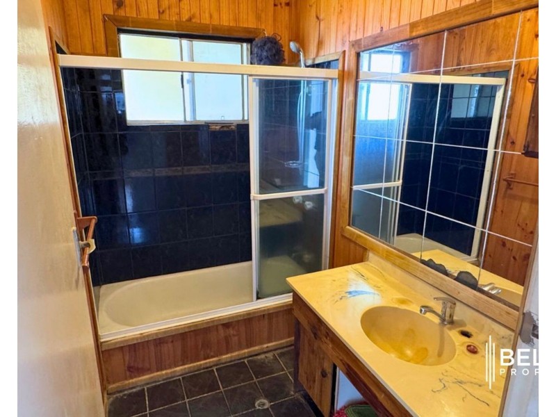 38 Horder Avenue, Labrador QLD 4215