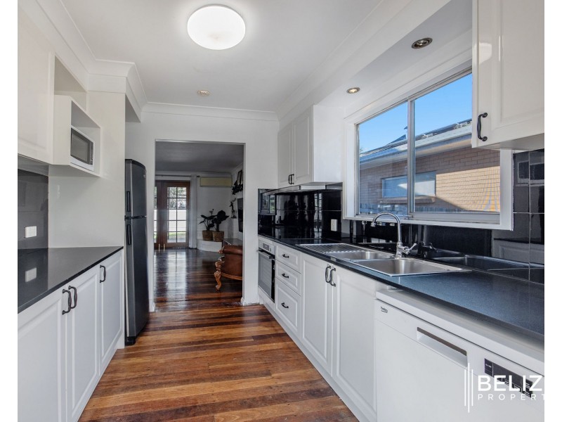 7 Larwon Terrace, Southport QLD 4215