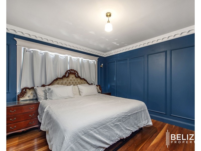 7 Larwon Terrace, Southport QLD 4215