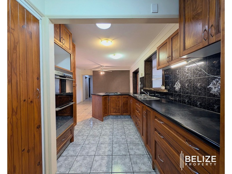 32 Helmore Road, Jacobs Well QLD 4208