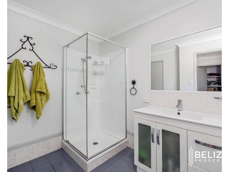 10 Thomas Court, Jacobs Well QLD 4208